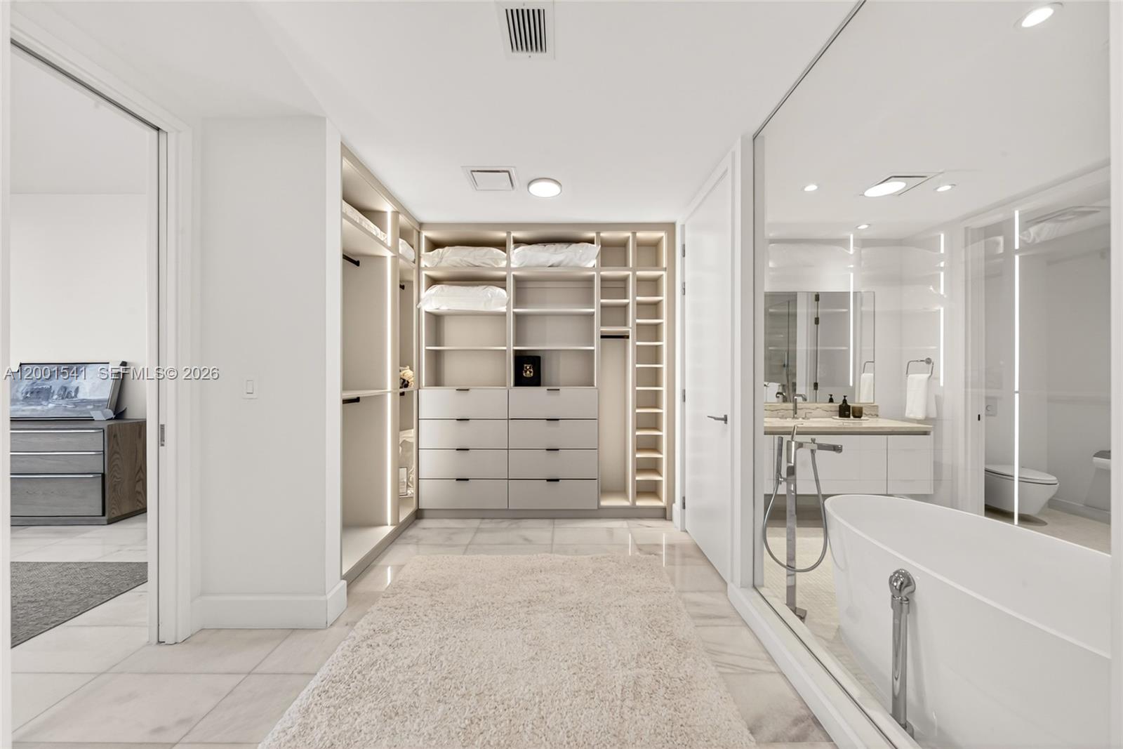 700 NE 26 Terrace