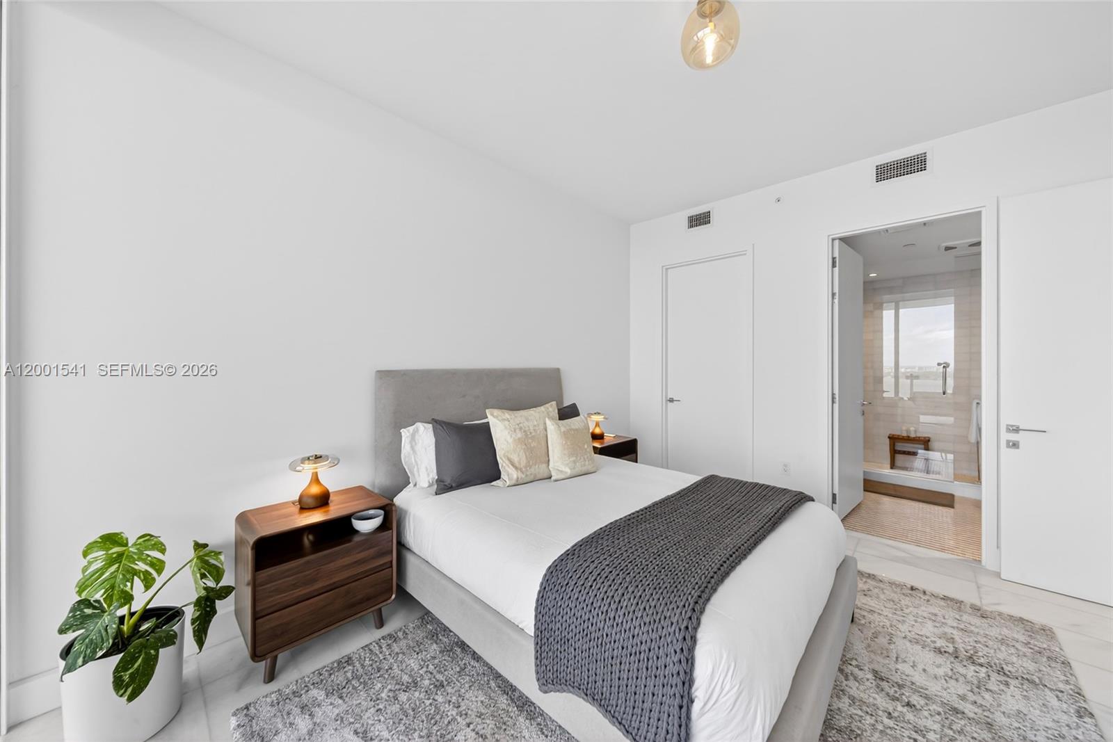 700 NE 26 Terrace