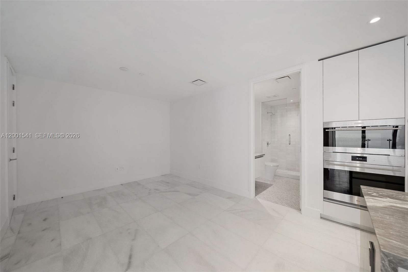 700 NE 26 Terrace