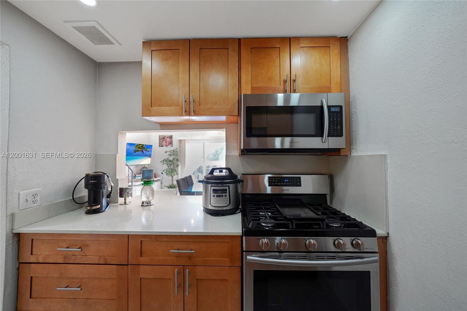 1305 W 53rd Street