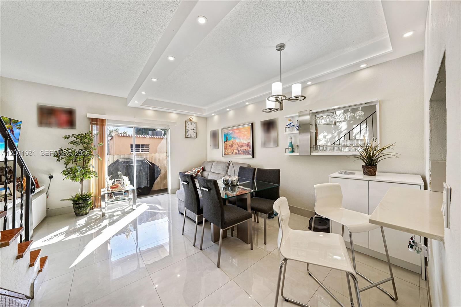 1305 W 53rd Street