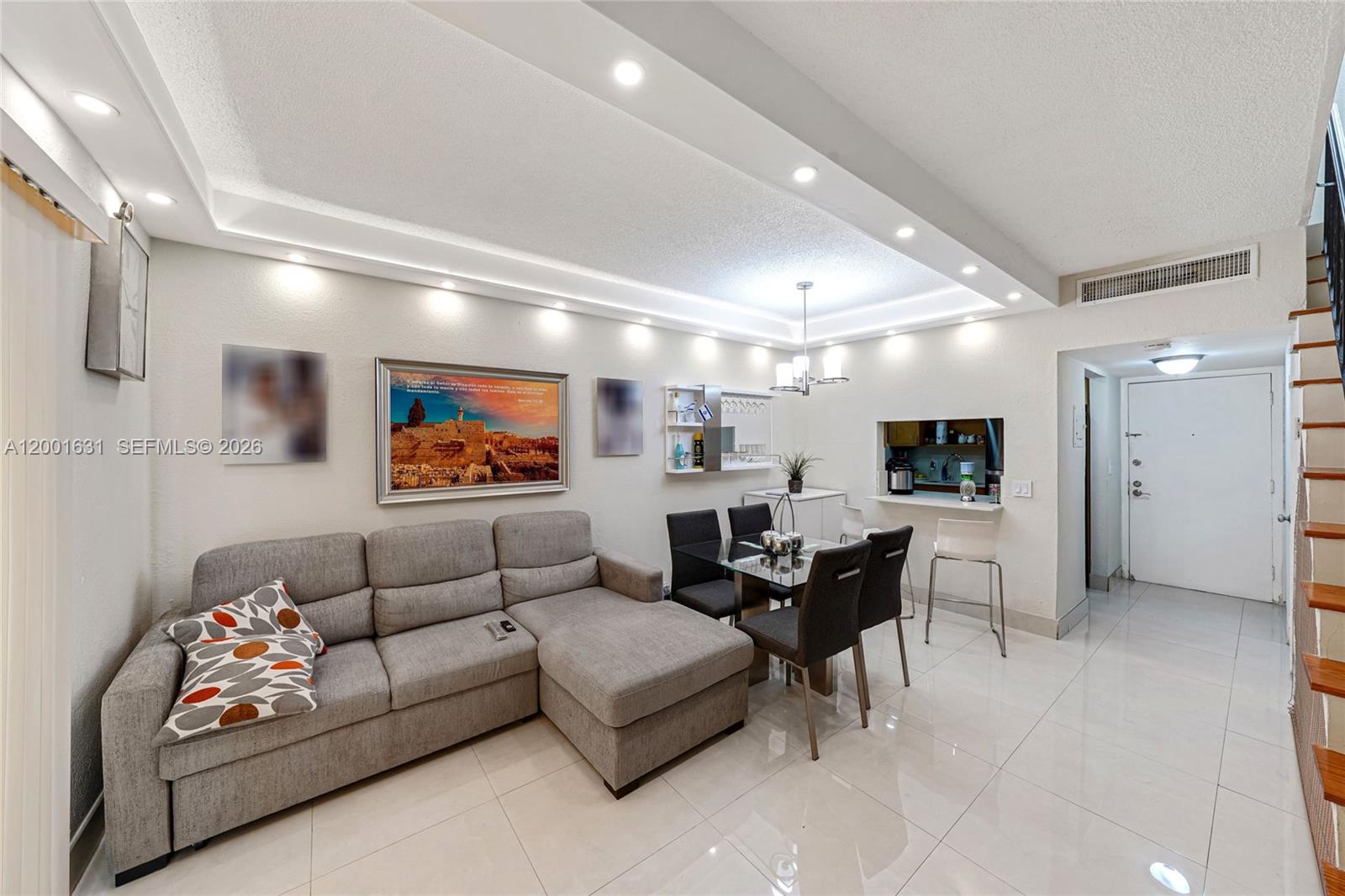 1305 W 53rd Street