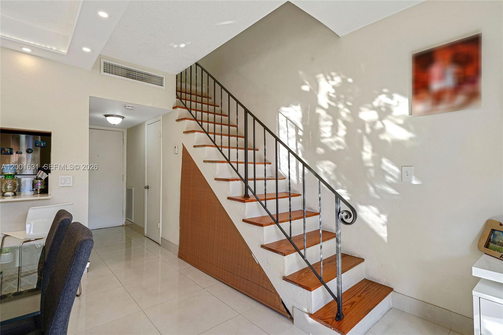 1305 W 53rd Street