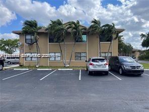 2605 W 67th Place