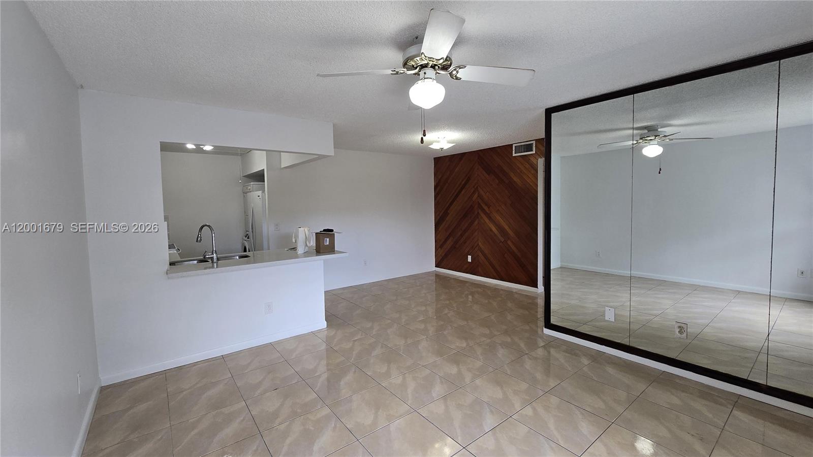 2605 W 67th Place