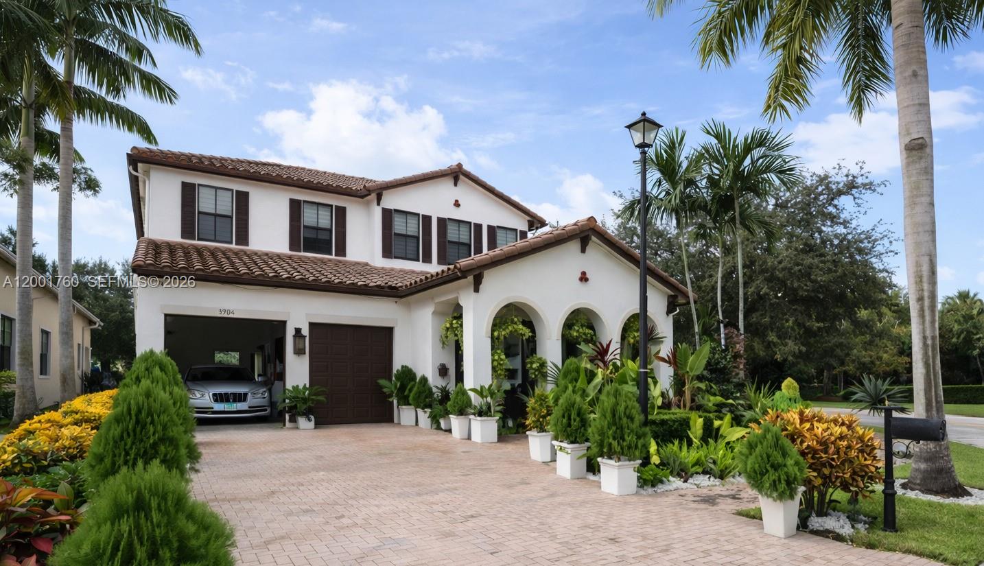 8537 NW 39th Court