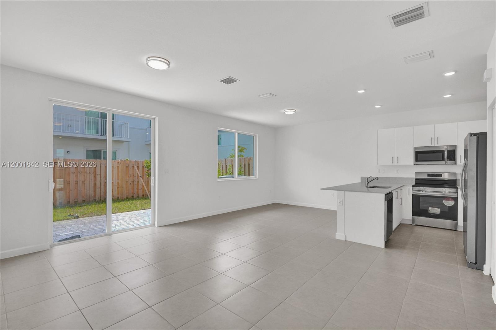 732 SE 13th Court