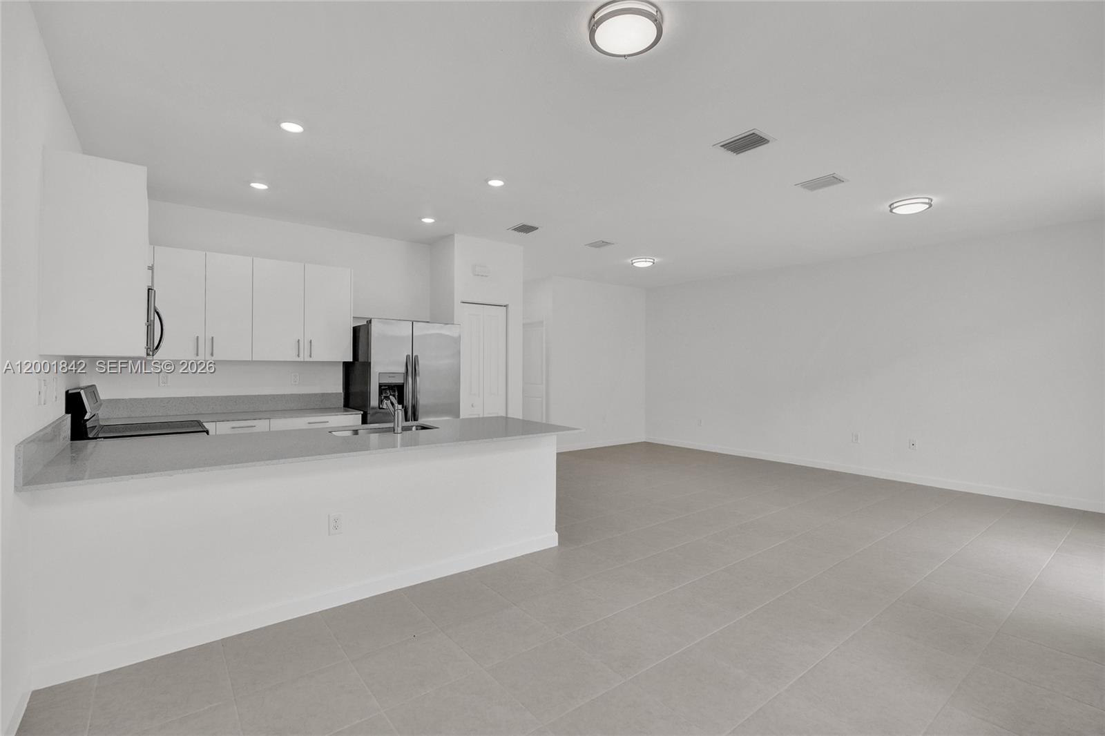 732 SE 13th Court