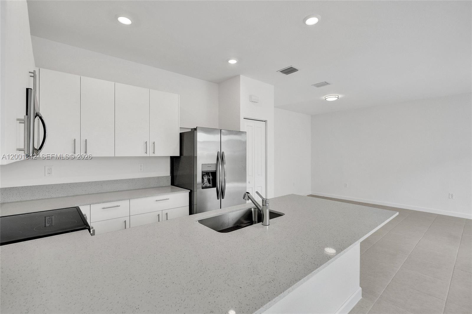732 SE 13th Court