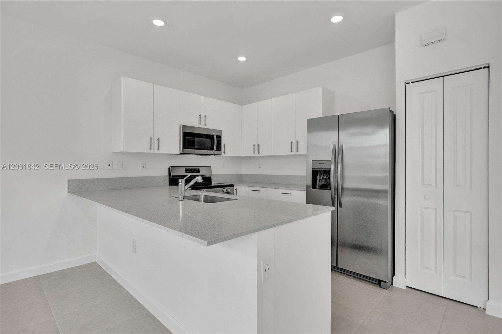 732 SE 13th Court