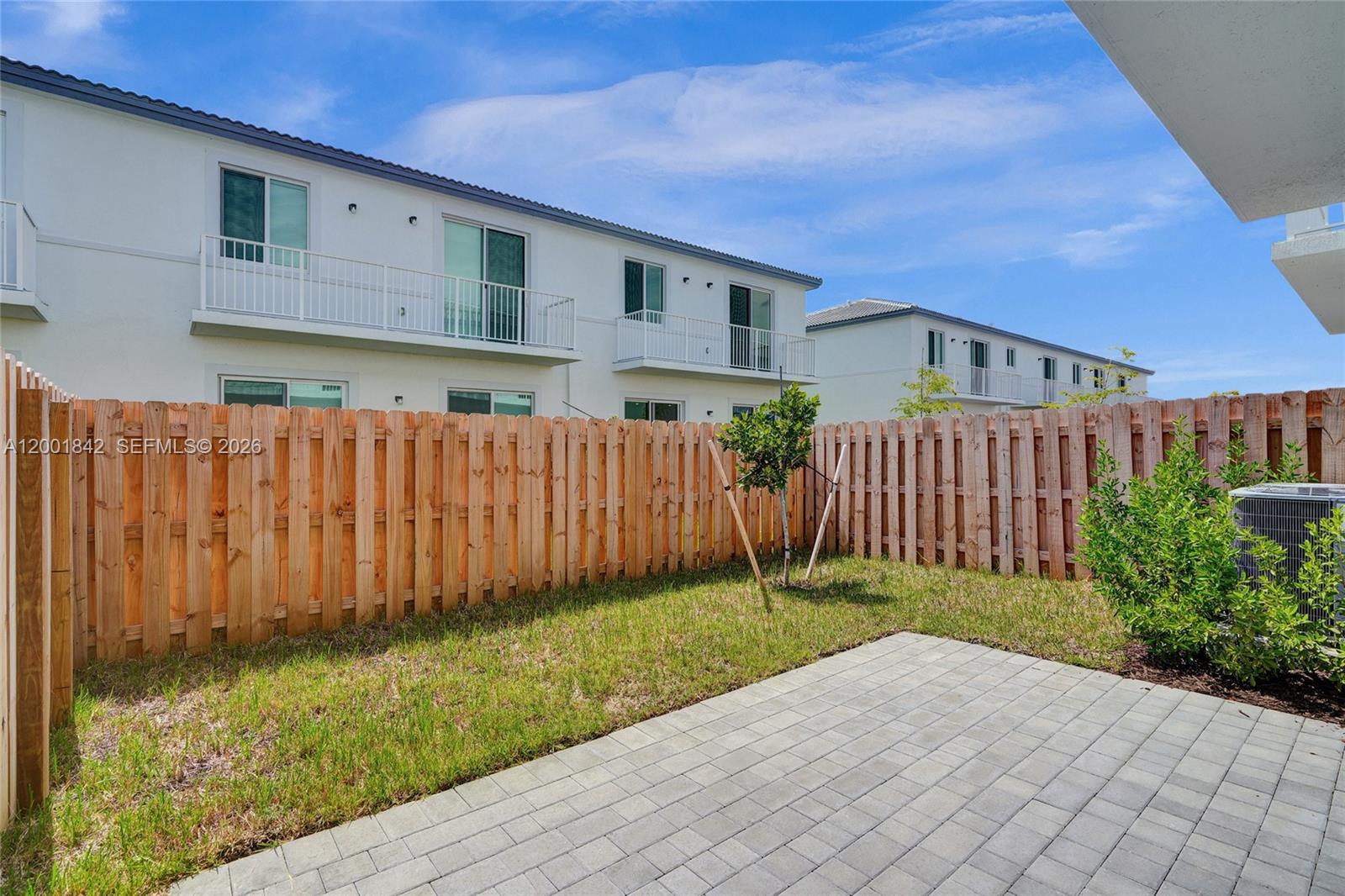 732 SE 13th Court