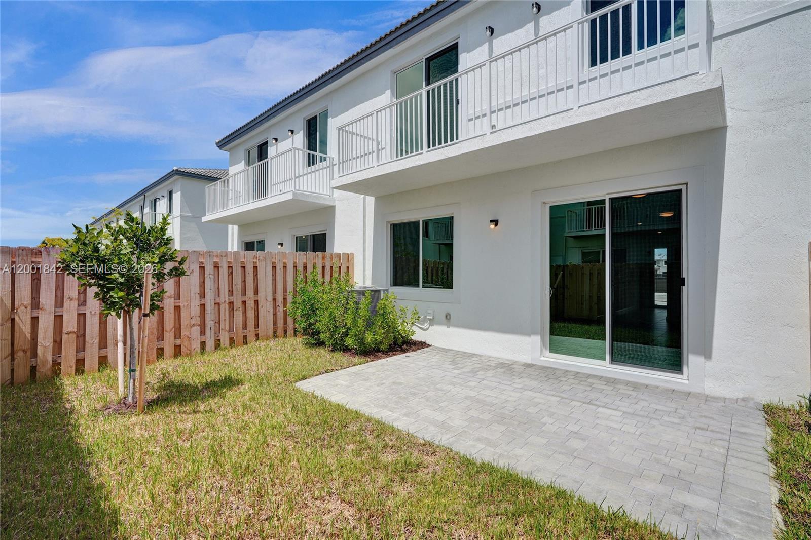 732 SE 13th Court
