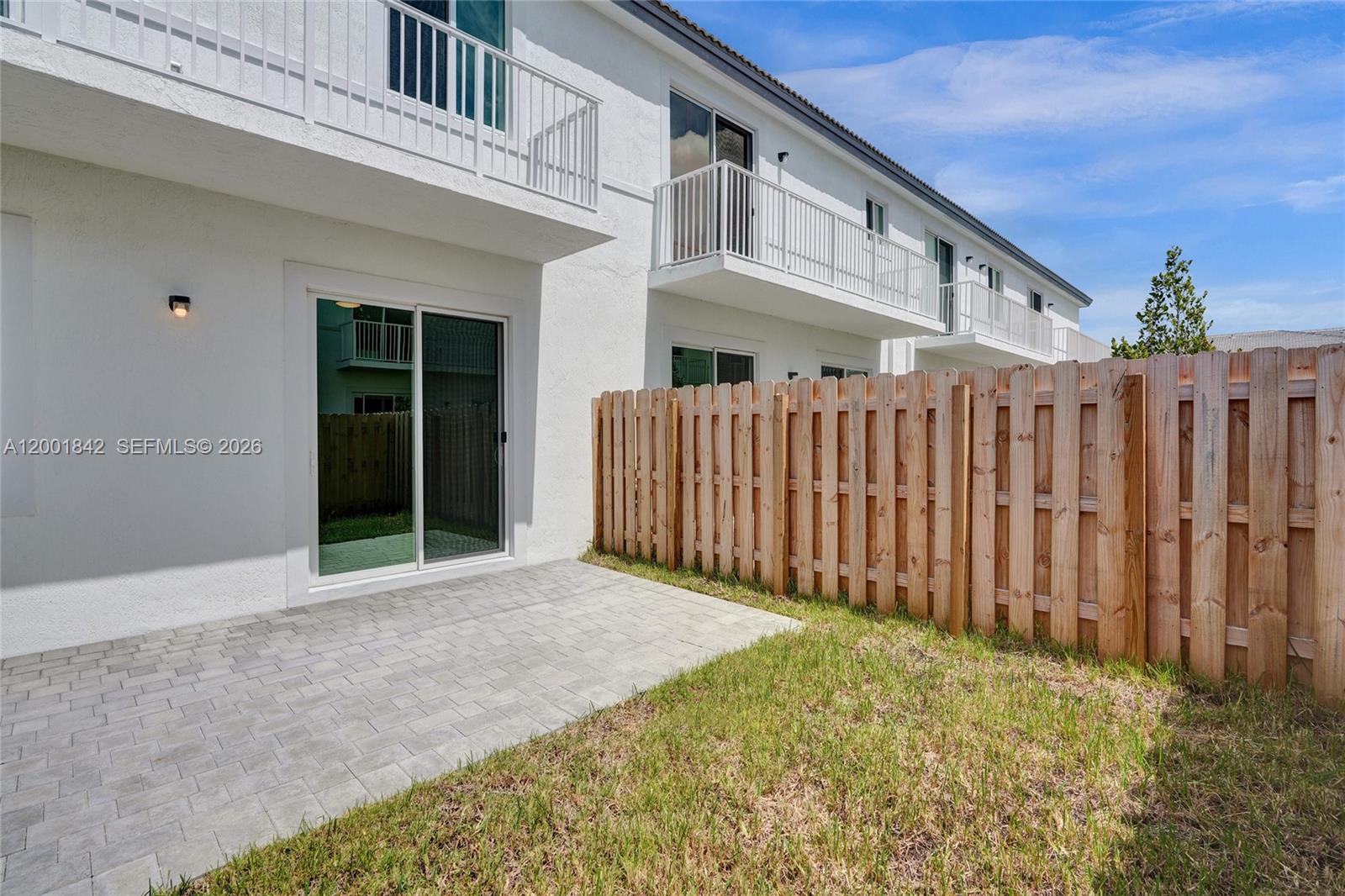 732 SE 13th Court