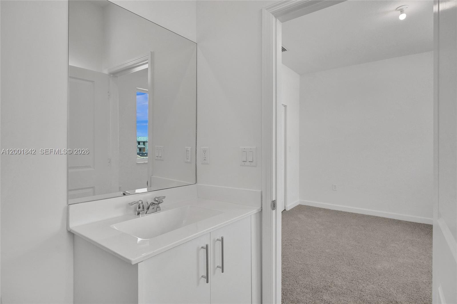 732 SE 13th Court