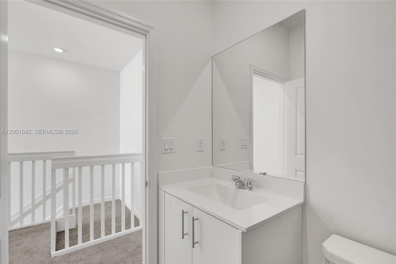 732 SE 13th Court