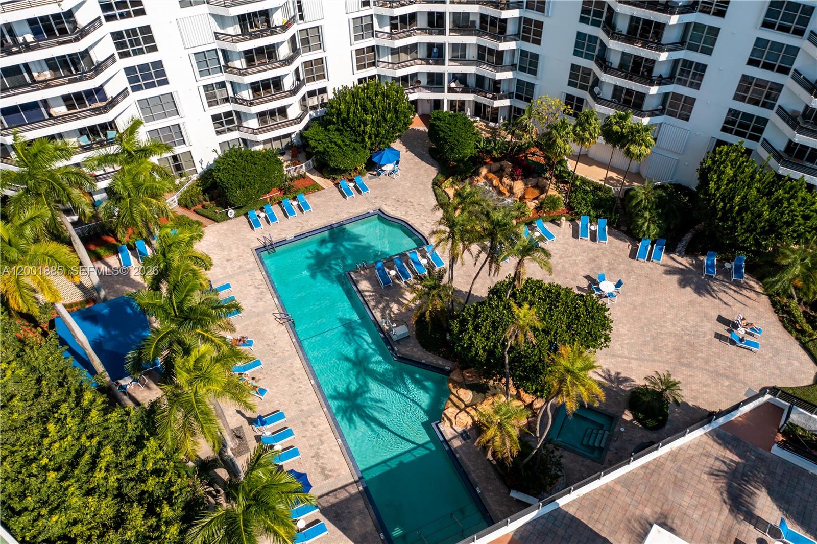 3600 Mystic Pointe Drive