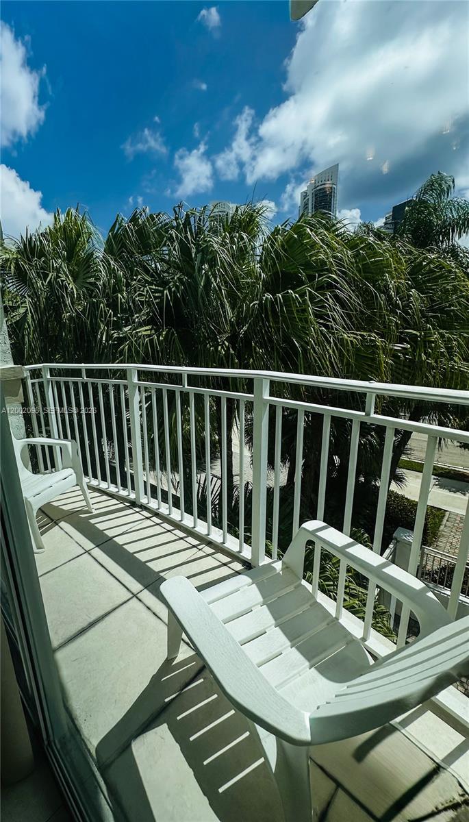 18000 N Bay Road