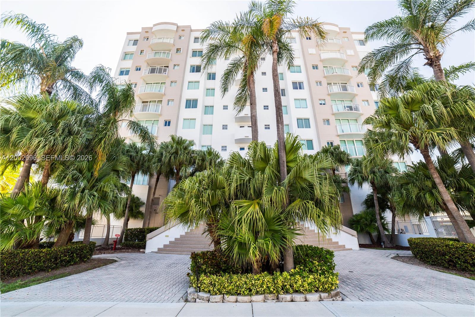 18000 N Bay Road