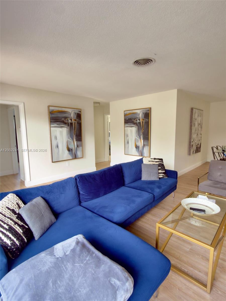 560 NE 161st Street