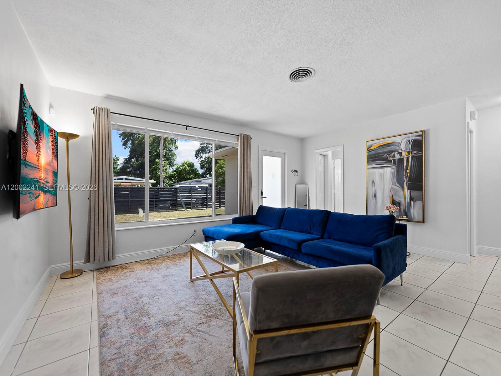 560 NE 161st Street