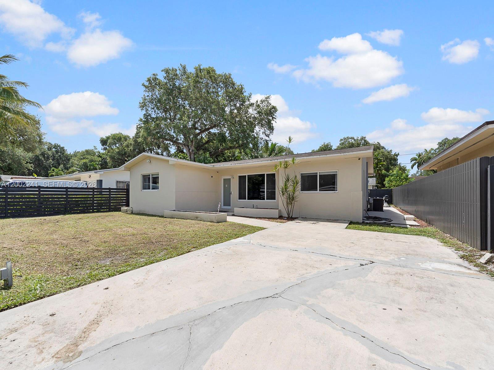 560 NE 161st Street