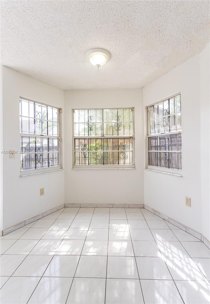 7876 NW 189th Street
