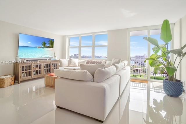 2150 Sans Souci Boulevard