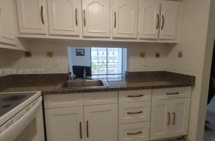 2935 NE 163rd Street