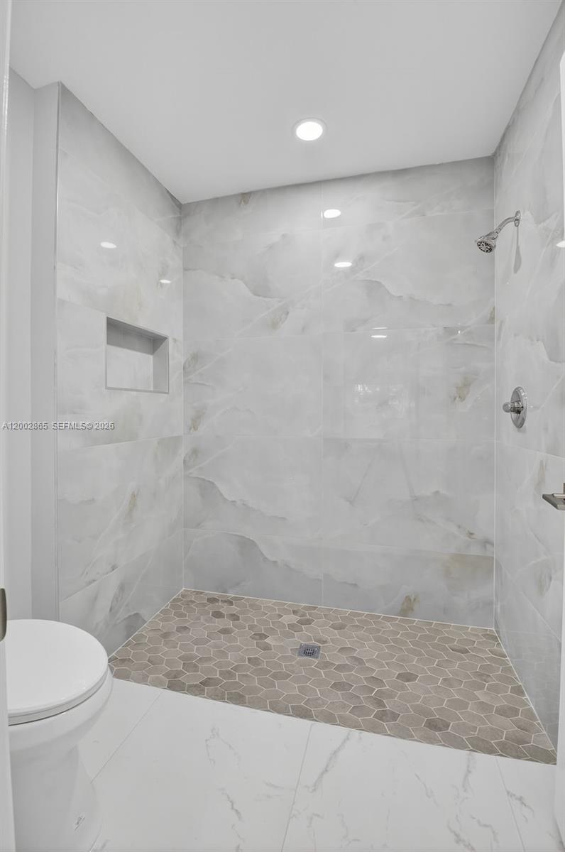 8067 Summerbreeze Lane