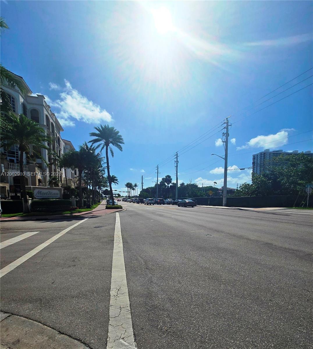 899 E Palmetto Park Road