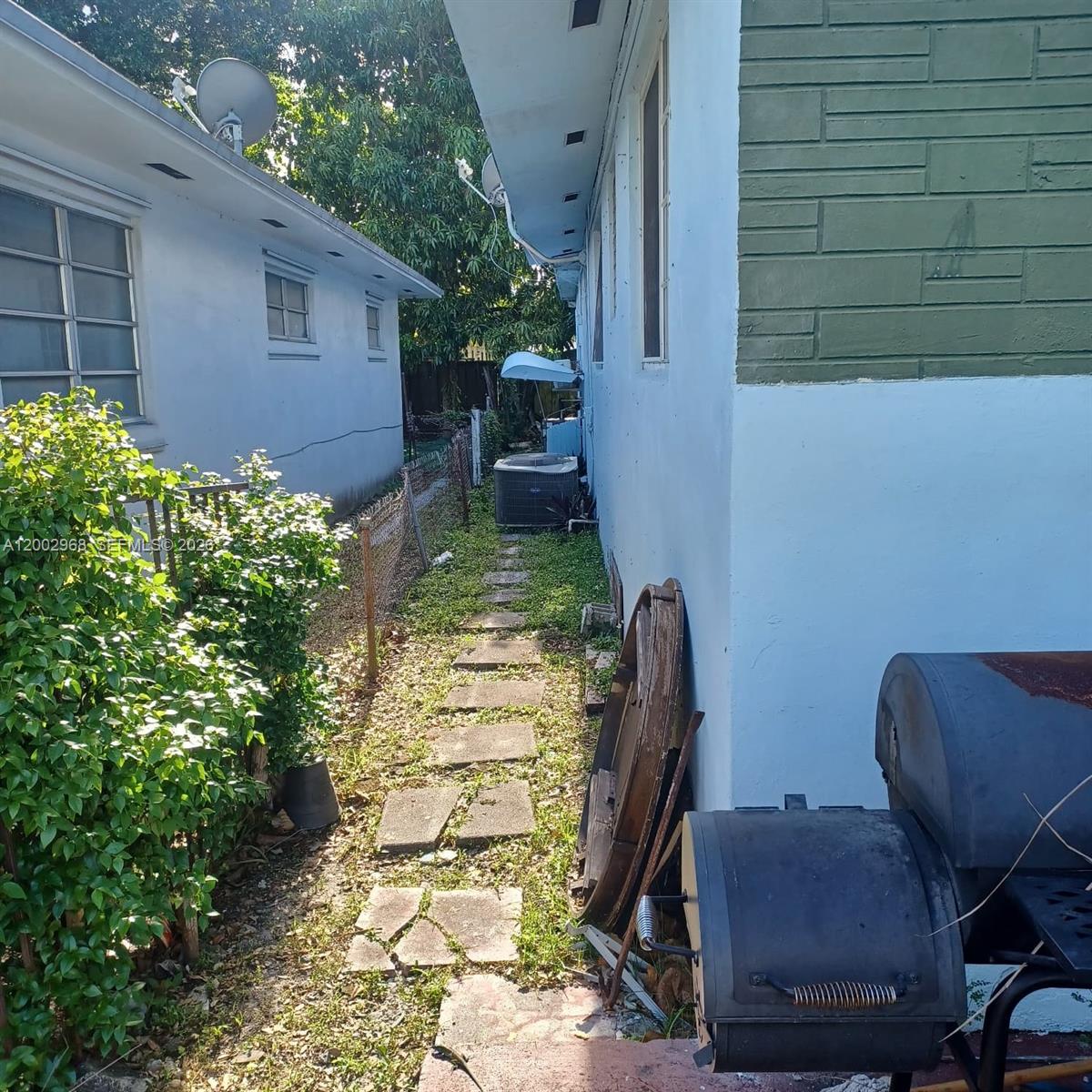 5250 NW 24th Avenue