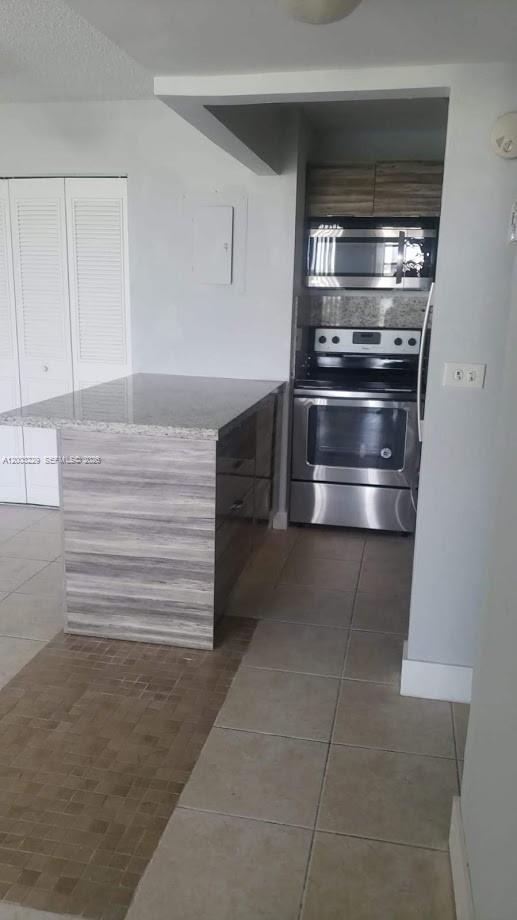 8840 Fontainebleau Boulevard