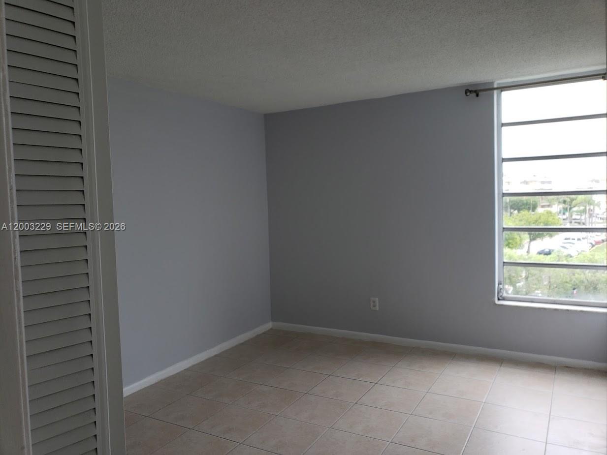 8840 Fontainebleau Boulevard