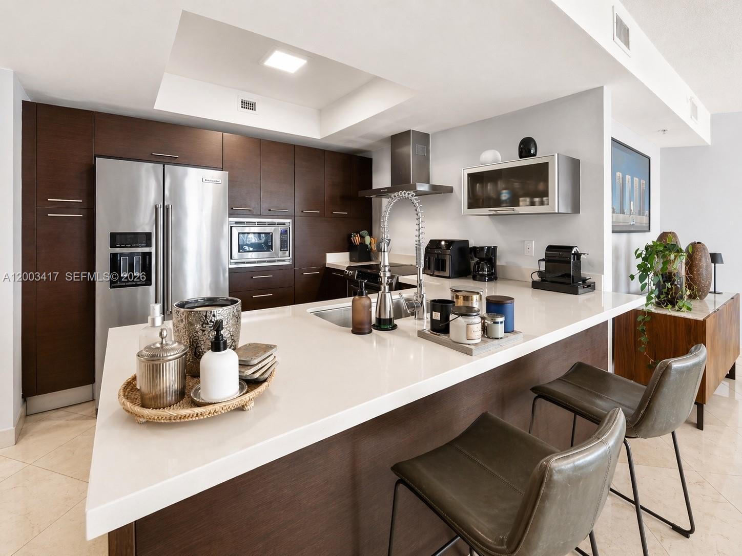 250 Sunny Isles Boulevard