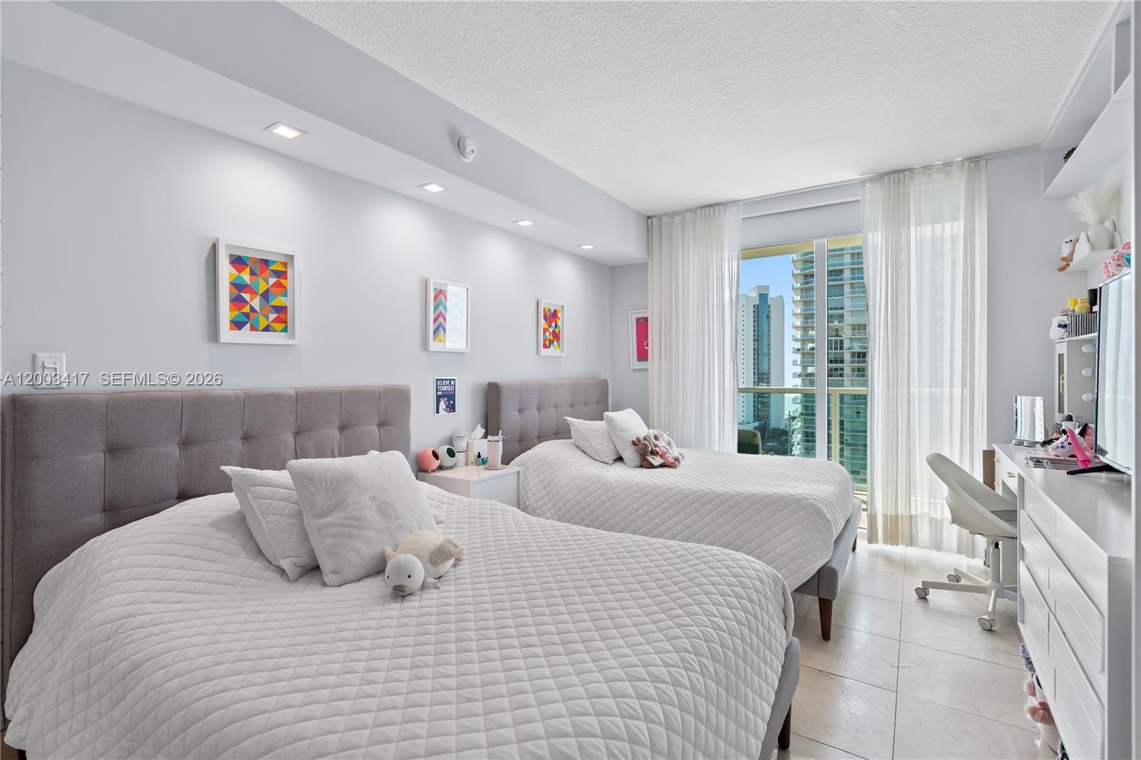 250 Sunny Isles Boulevard