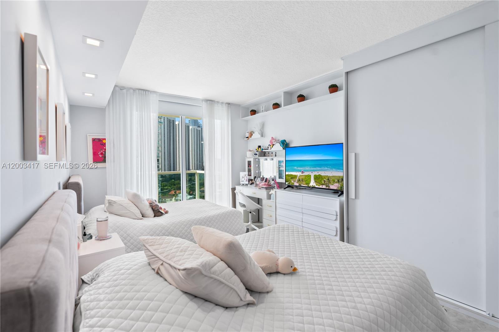 250 Sunny Isles Boulevard