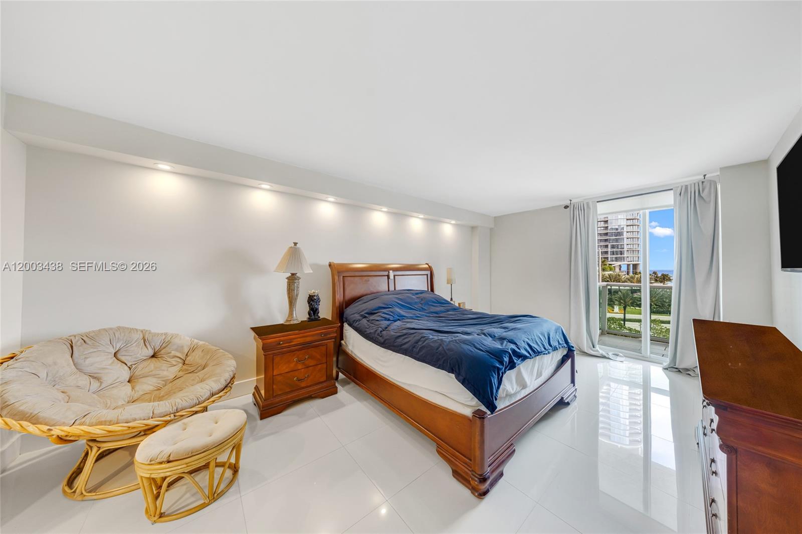 100 Bayview Drive