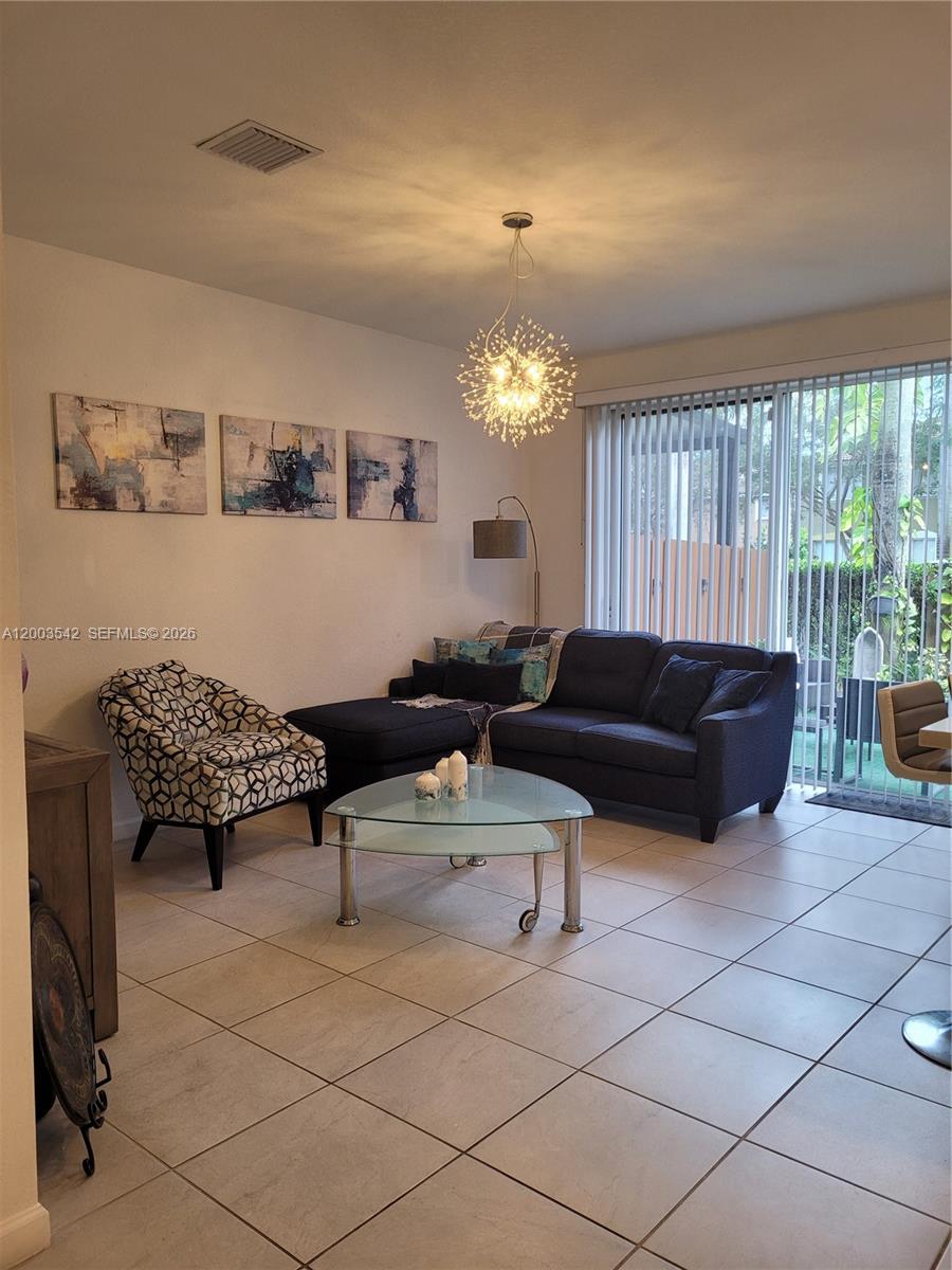 1015 SE 24th Terrace