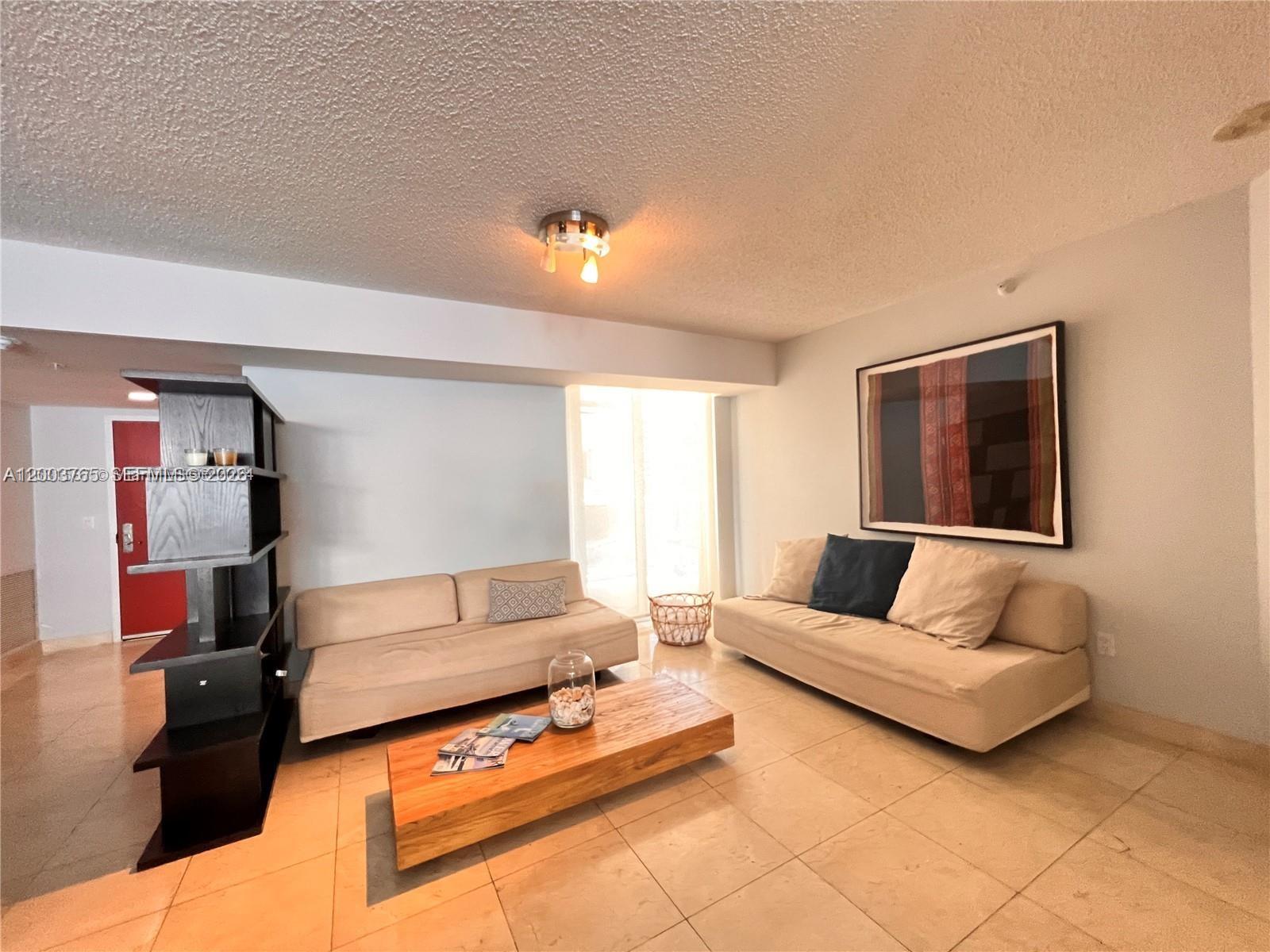 16711 Collins Avenue