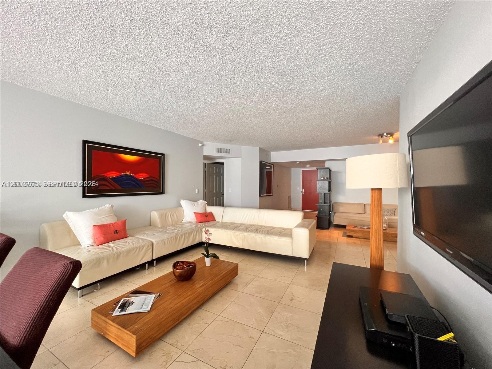 16711 Collins Avenue