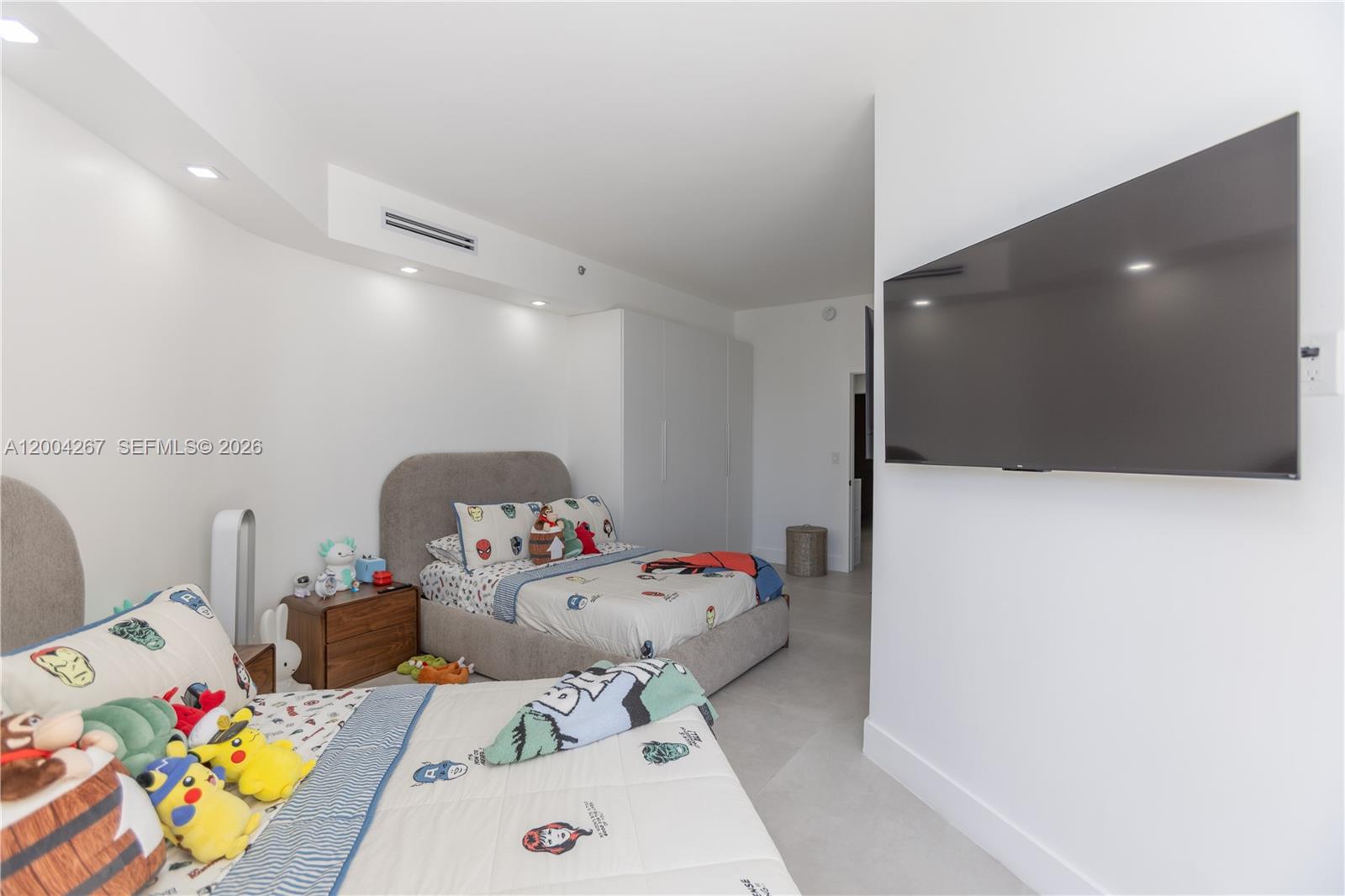 20191 E Country Club Drive