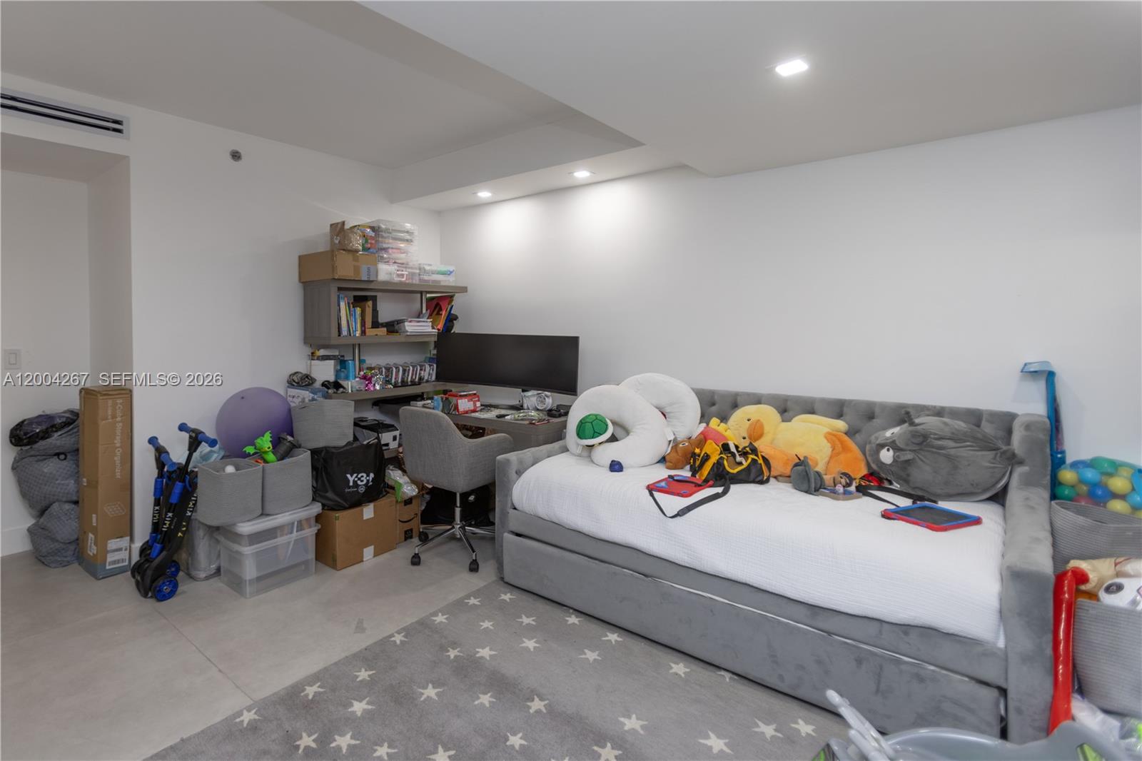 20191 E Country Club Drive