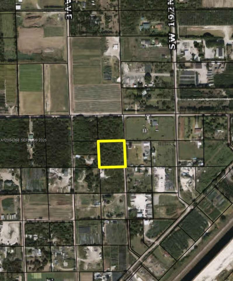 15300 SW 193