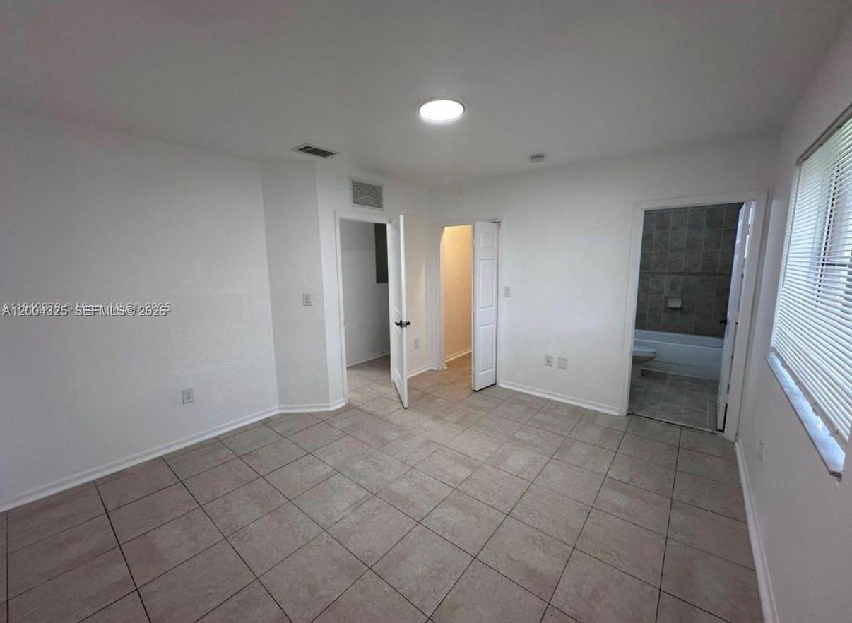941 SW 6th Place