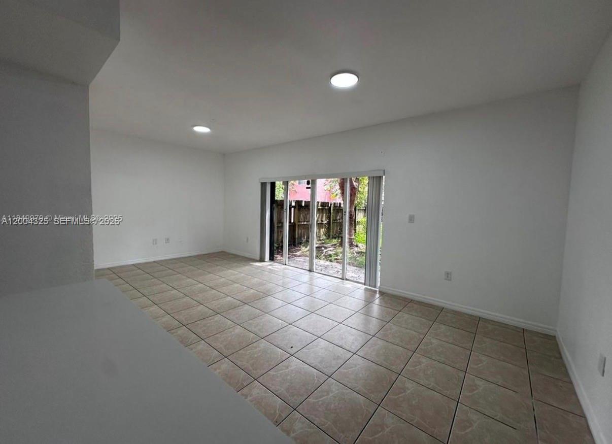 941 SW 6th Place