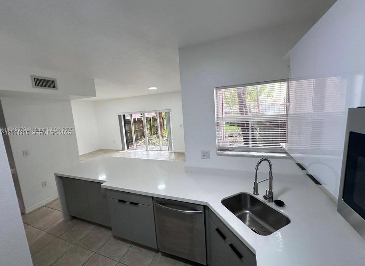 941 SW 6th Place