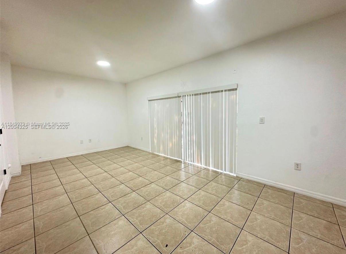 941 SW 6th Place