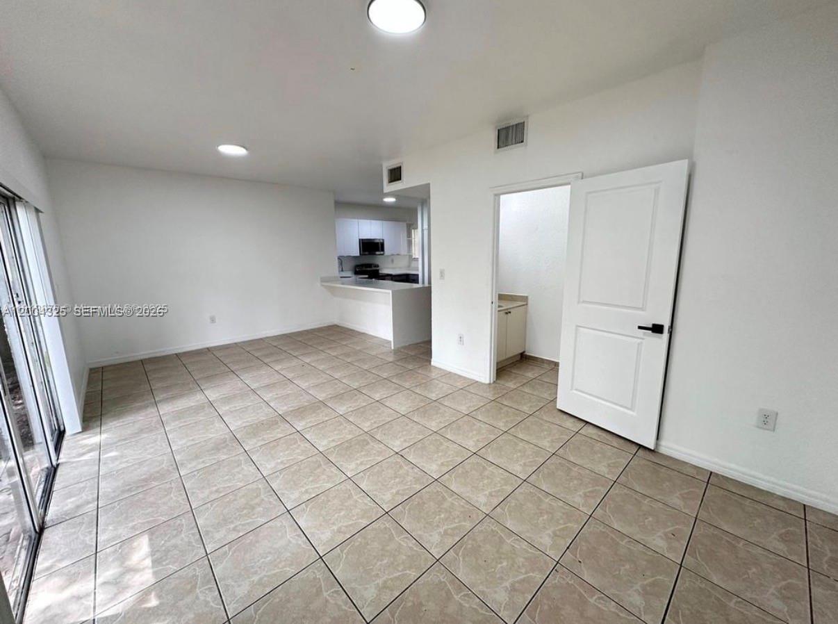 941 SW 6th Place