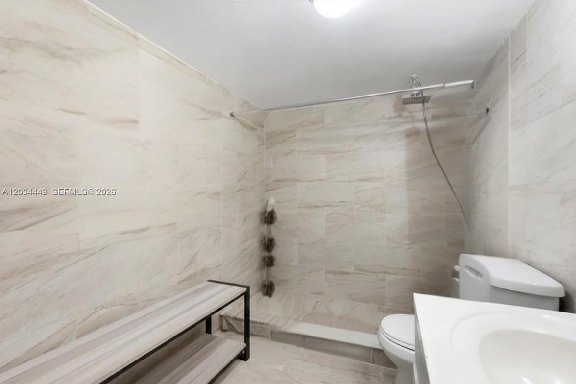 3527 NE 168th Street