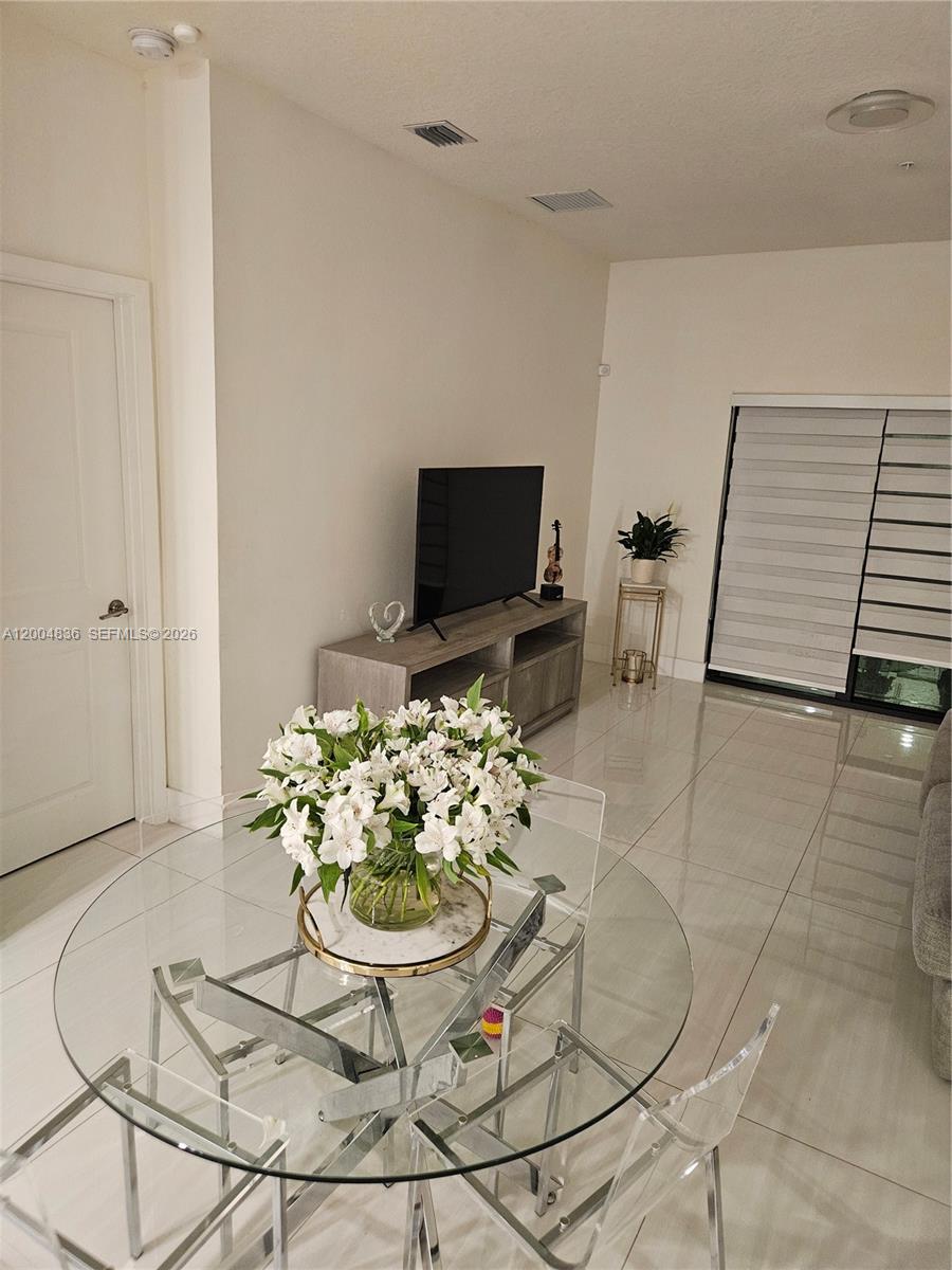 8167 NW 41st Street